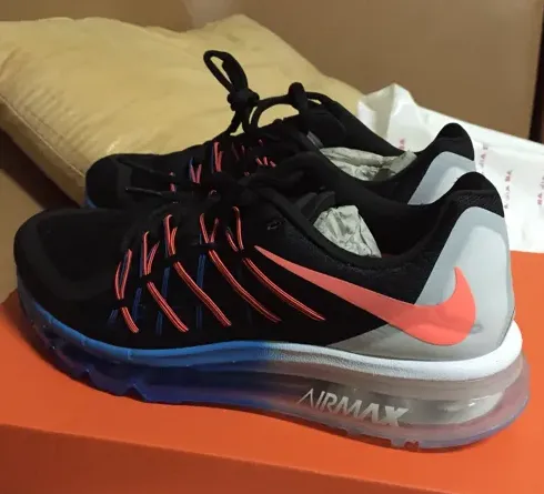 怎么看耐克鞋是不是正品,怎么验证nike鞋子是不是正品？