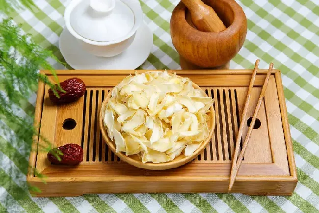 百合熬粥和什么配最好,小米百合胡萝卜粥的做法