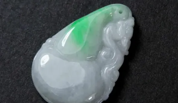 糯种翡翠如何鉴别,翡翠怎么分等级糯种？