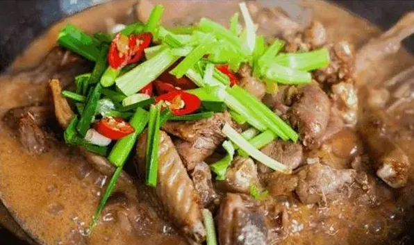 鹅肉的营养价值：什么人不能吃鹅肉 | 生活妙招