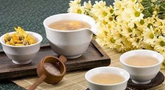 夏季喝菊花茶有哪些好处？夏天女人喝什么花茶好？ | 妙招大全