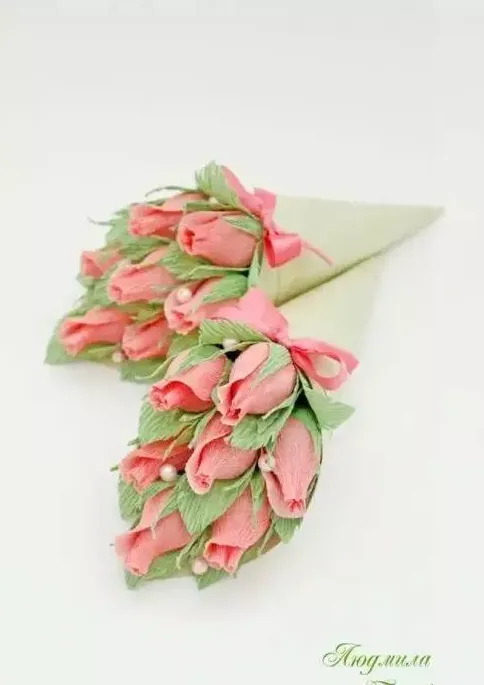 皱纹纸花怎么做,红色皱纹纸花朵做法大全？