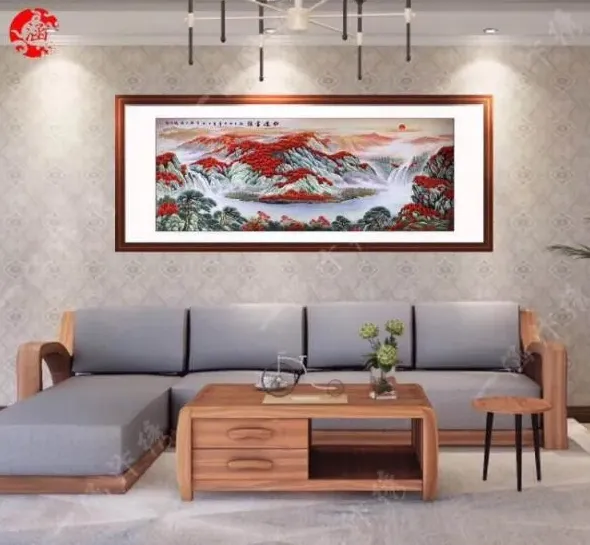 客厅挂什么画好风水,客厅挂什么装饰画风水好，柿保平安，如意吉祥？