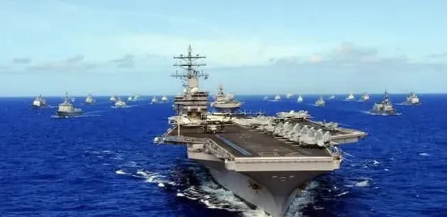 最大的航空母舰,世界航空母舰最大排水量多少吨？