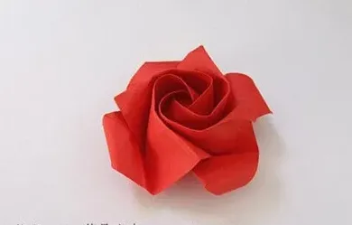 简单的玫瑰花怎么折,最简单的花的折法玫瑰花怎么叠？