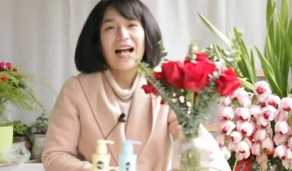 水养玫瑰花怎么养才不会枯萎,买回来的玫瑰花怎么养才不会枯萎？