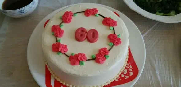 母亲的生日礼物应该送什么礼物好,30岁的单亲妈妈过生日送什么礼物好？