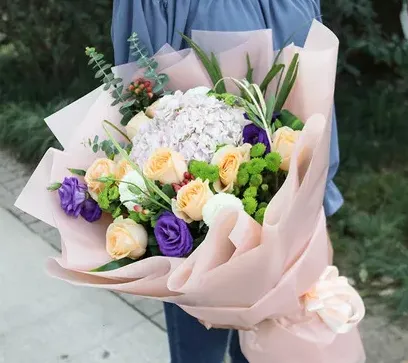 送男士的花束一般选什么,送男生适合什么花？