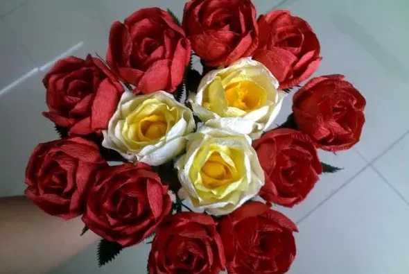 怎么做玫瑰花,一年级小朋友做的玫瑰花怎么做？
