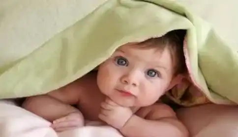 给宝宝剃“满月头”真能促进头发生长吗？ | 生活妙招